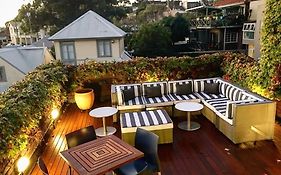 Blues Point Hotel